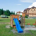 V Chate Besnik -
