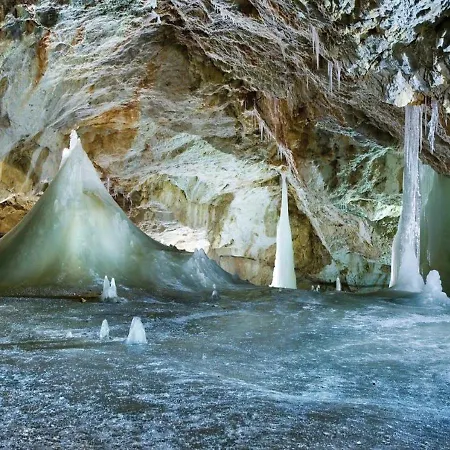 Apartament V Chate Besnik -